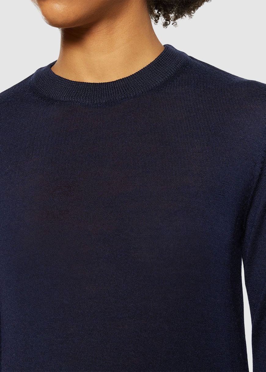 Fine Merino Crew Neck