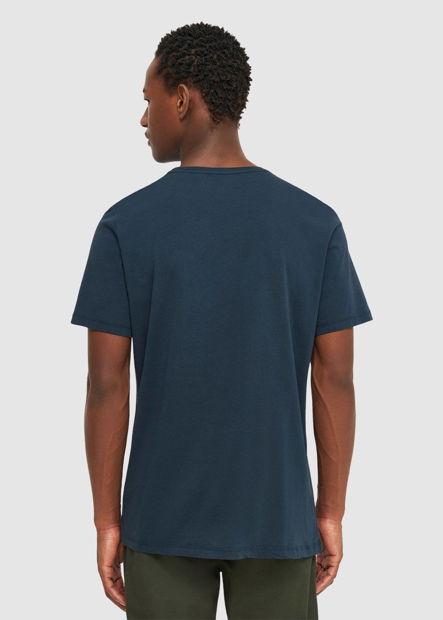 Basic T-Shirt