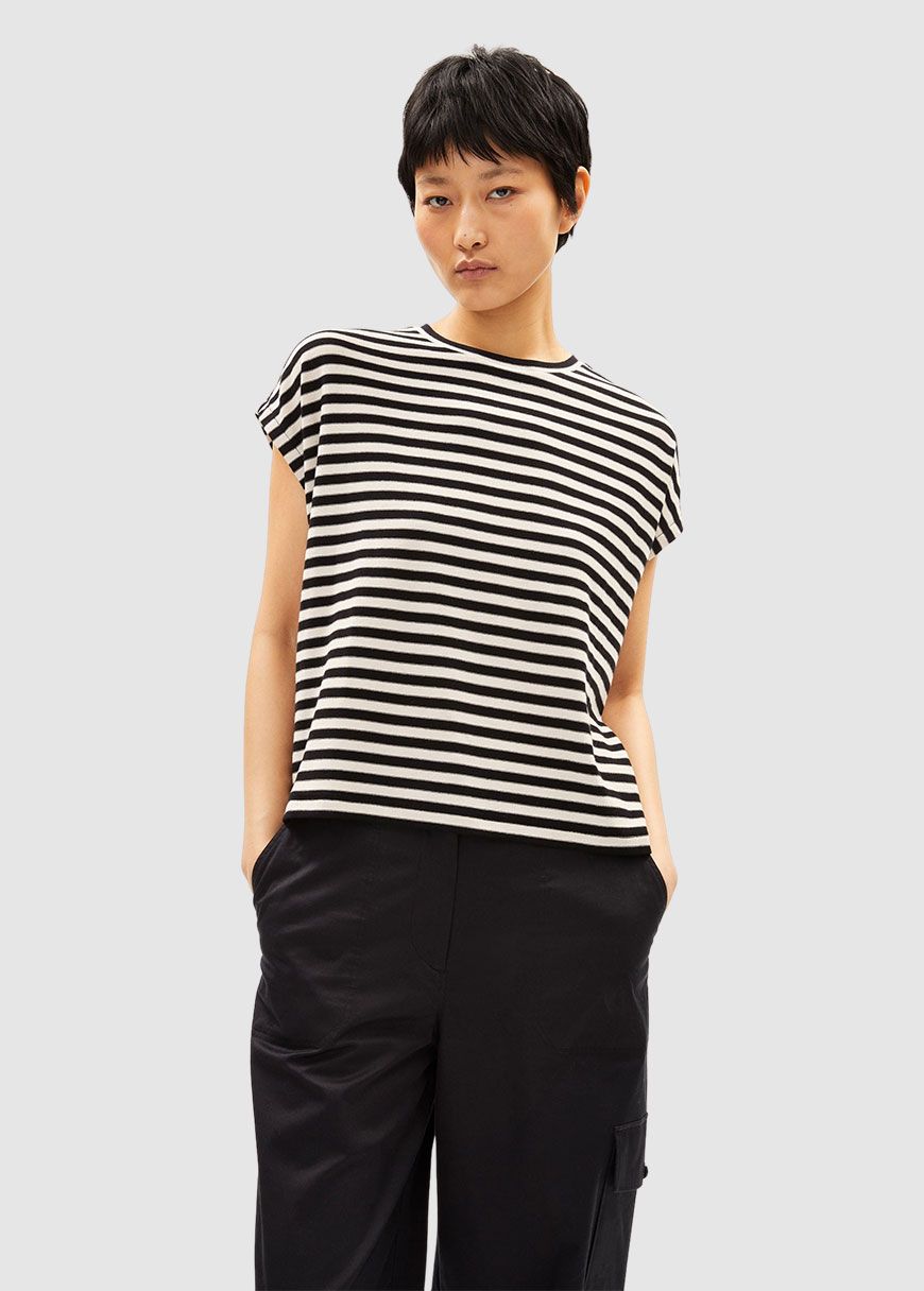 Jaanisa Knitted Stripe