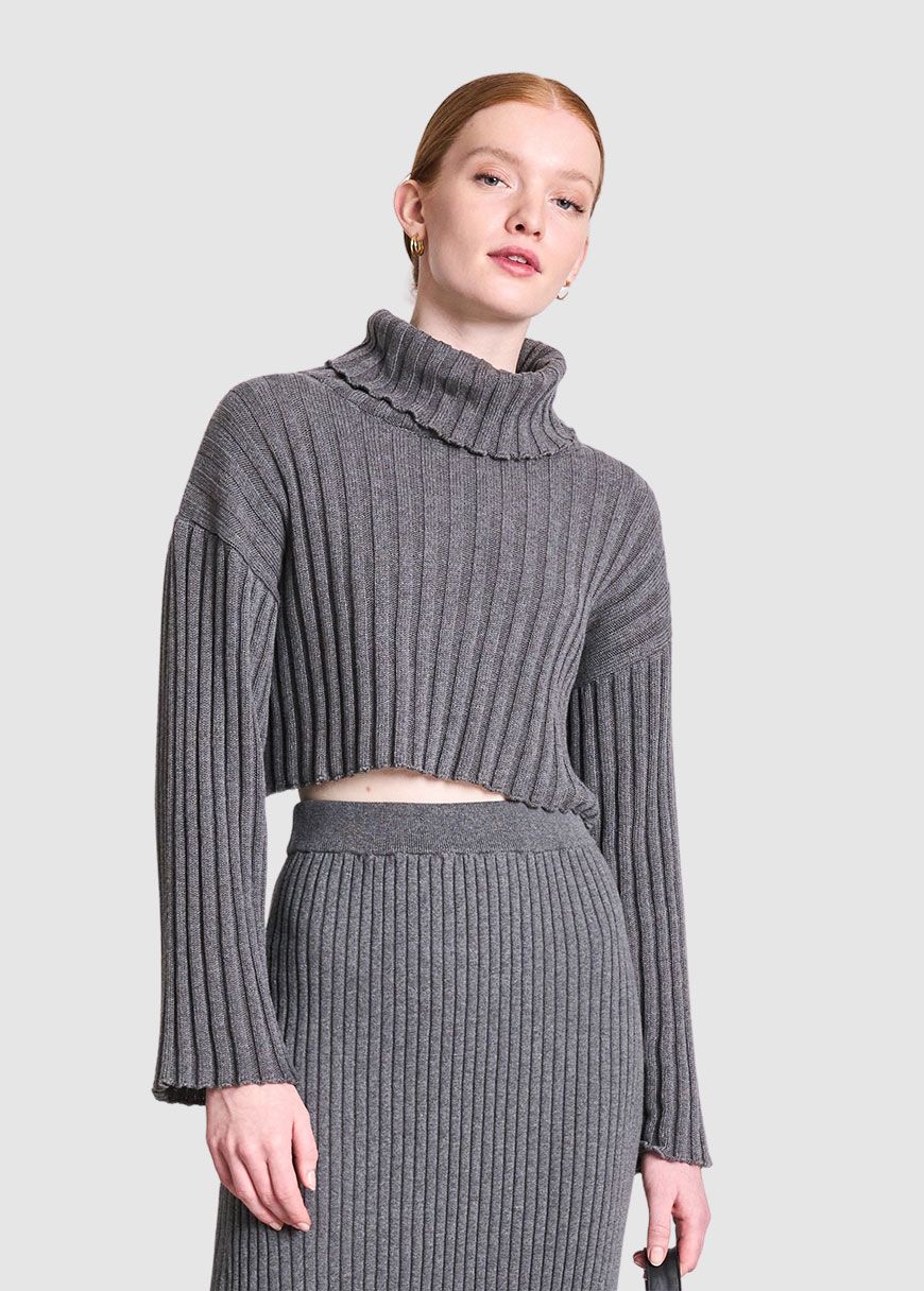 Cropped Turtleneck Caligo