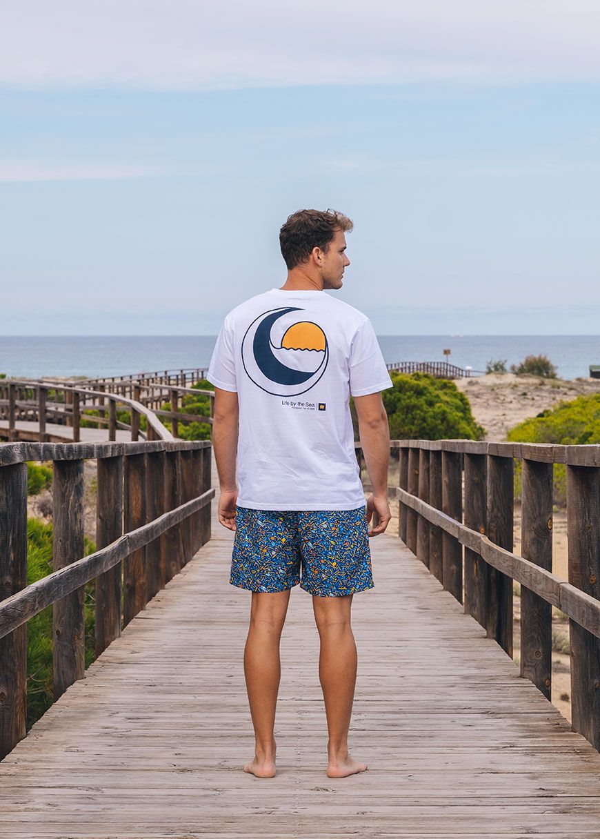 Men's Life By The Sea V Organic T-Shirt