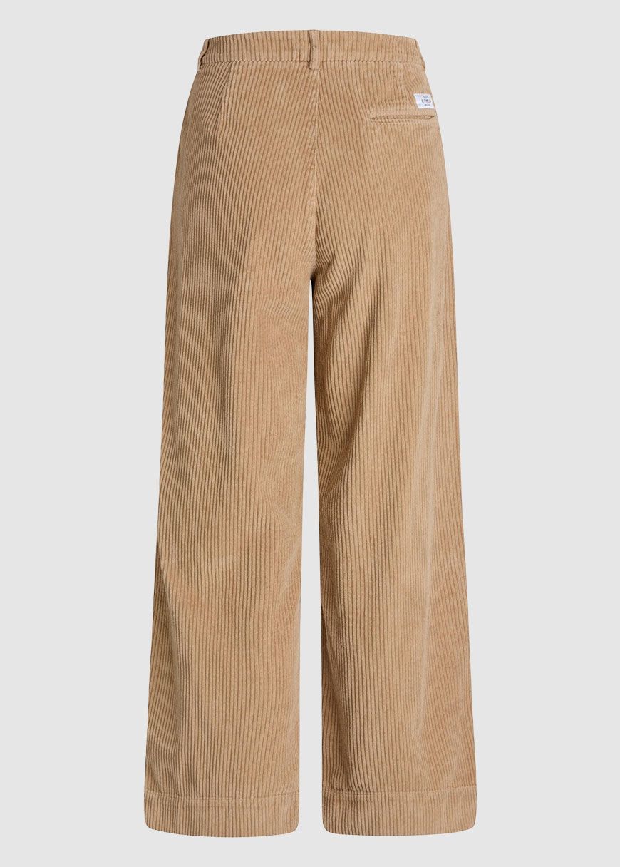 Lydia Jumbo Corduroy Pant